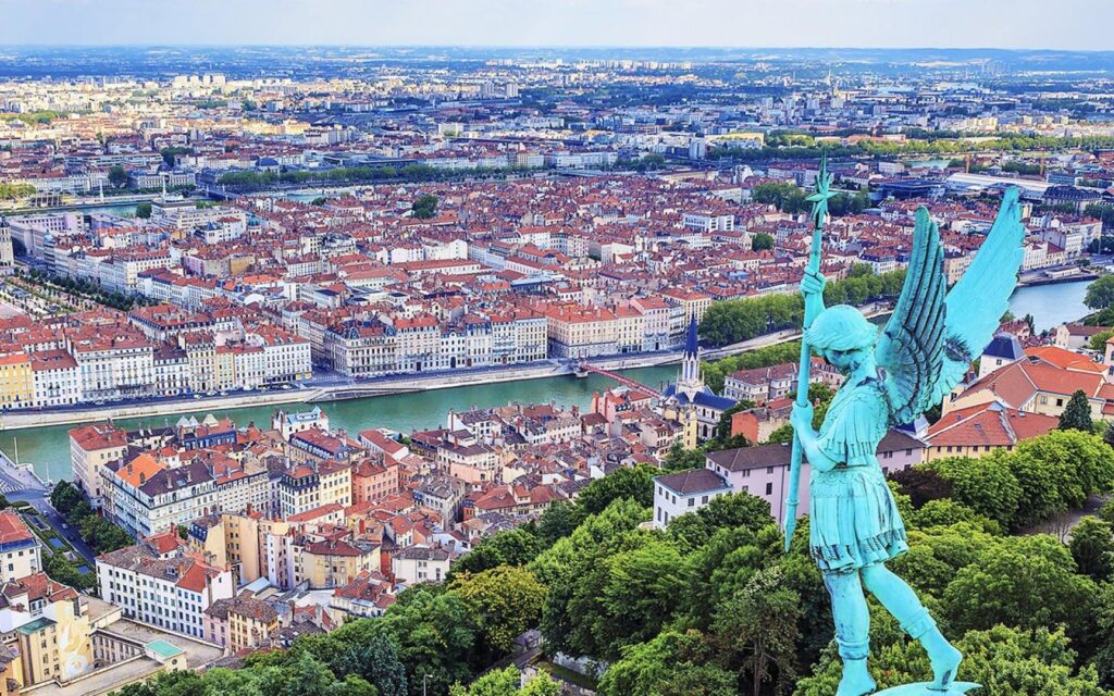 guide of Lyon