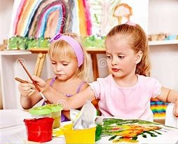 Niños que pintan