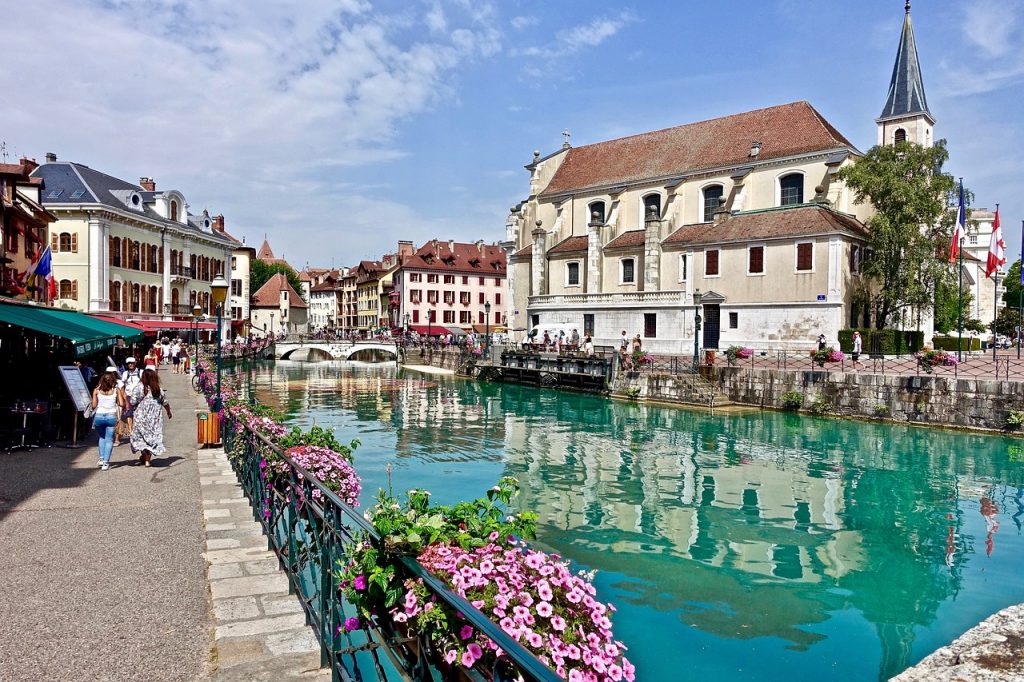 Job baby-sitter Annecy