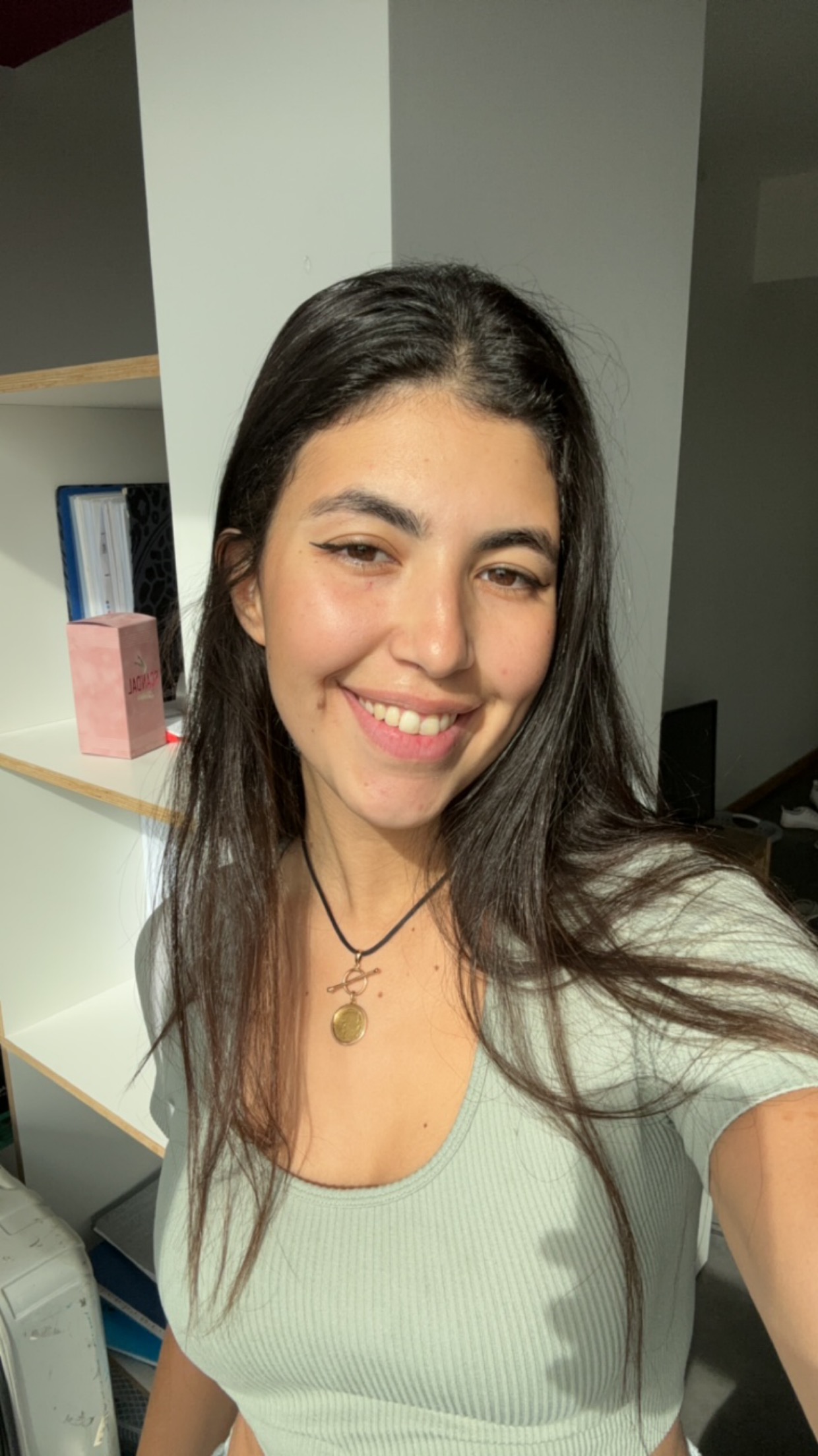 Yasmine E.