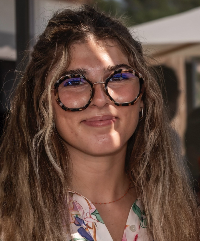 Ilona A.
