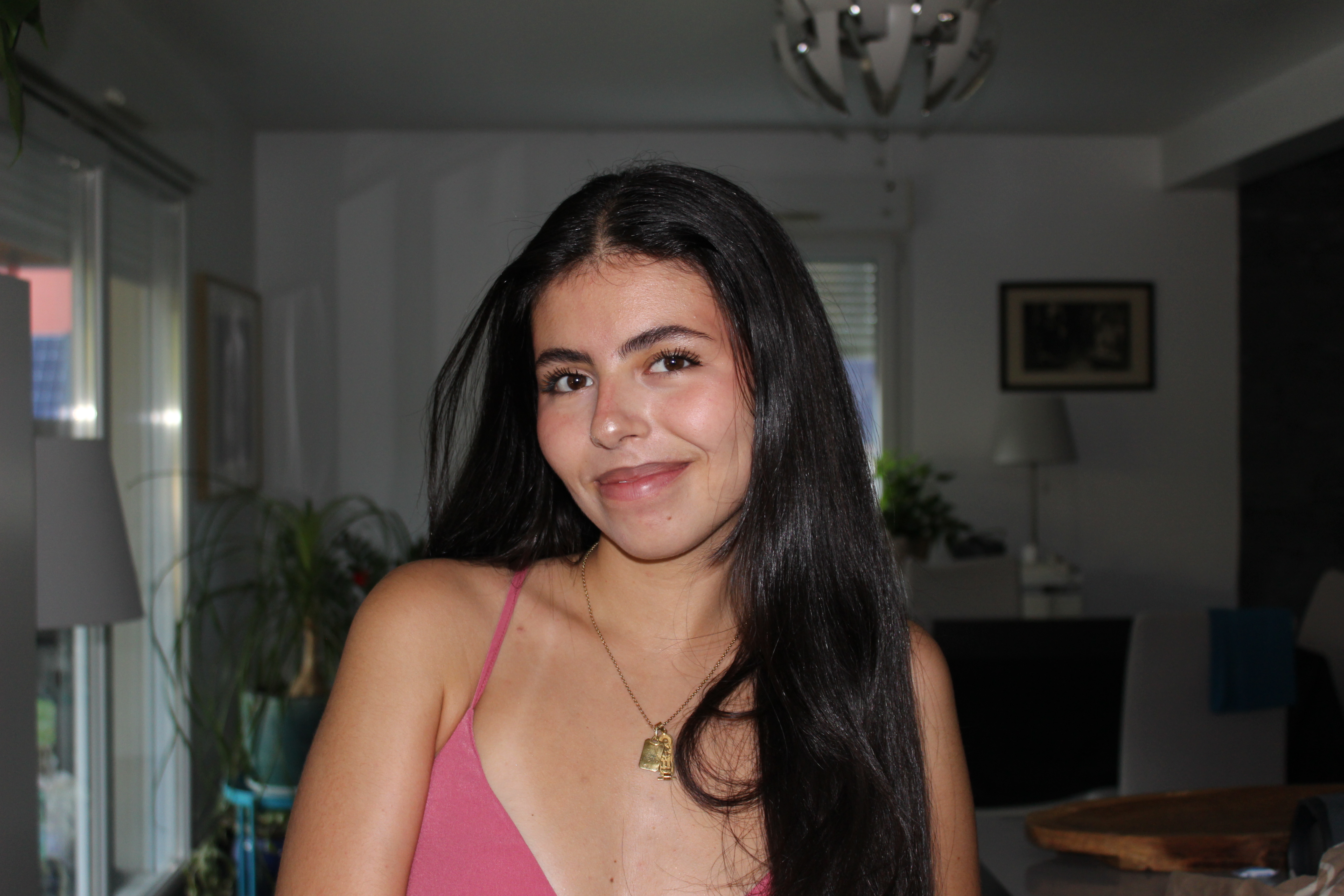 Nélia S.