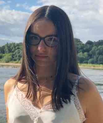 Coralie D.
